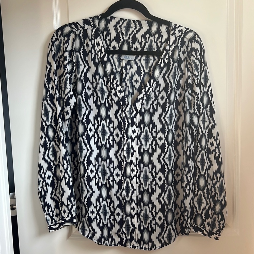 Navy blue and white long sleeve shirt. Abbeline.